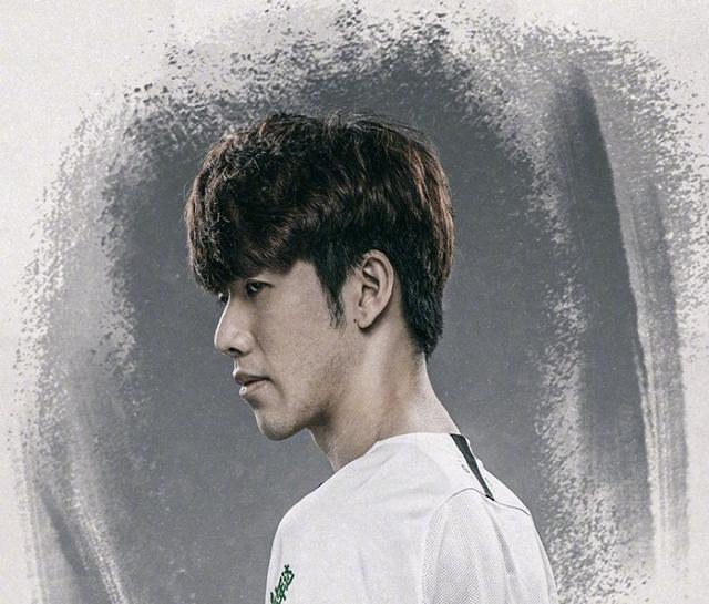 Hate 加入了日本战队 REJECT 。