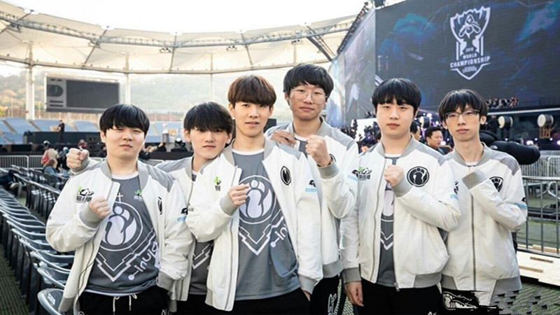 英雄联盟官方发布Zwuji选手受伤情况：可能要三个月恢复期